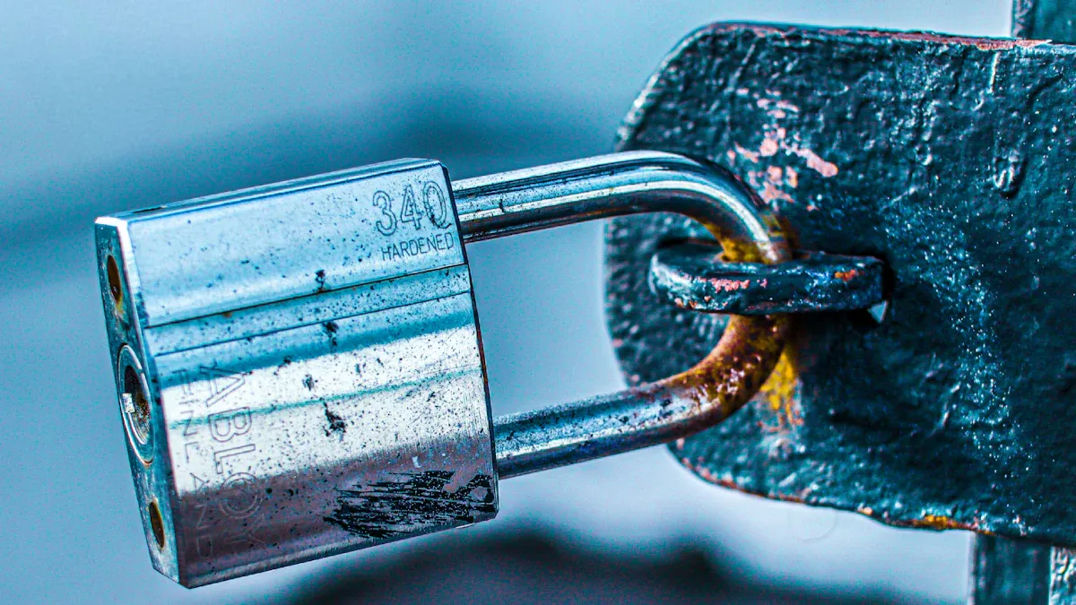 Fasteners Head-to-Head: Galvanized vs Stainless Steel
