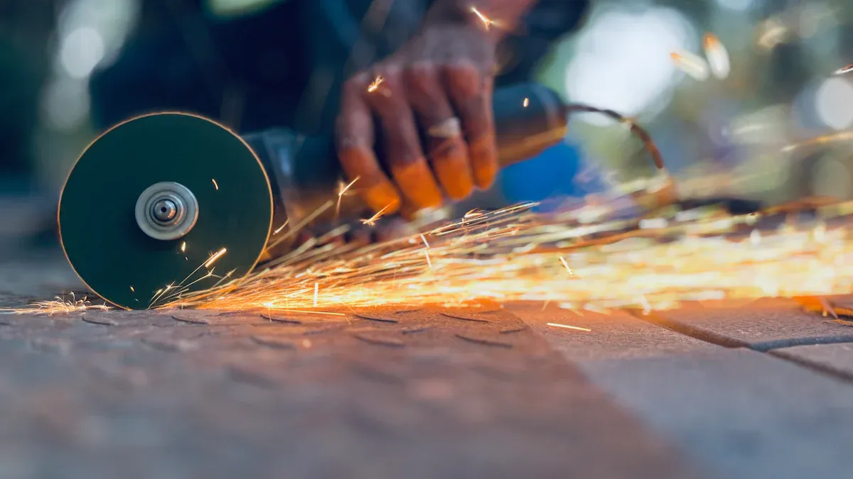 Step-by-Step Guide to Cut Galvanized Steel Cleanly
